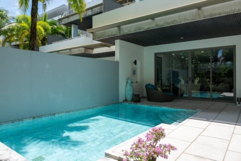 Condo in Phuket, Thailand, 3 bedrooms № 156293 - photo 2