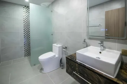 Chalet de 7 dormitorios en Pattaya, Tailandia № 155712 - foto 17