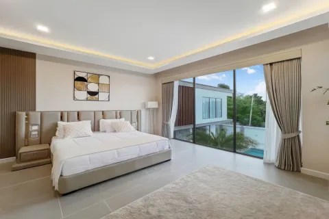 Chalet de 7 dormitorios en Pattaya, Tailandia № 155712 - foto 23