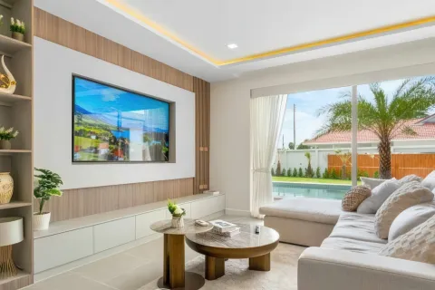 Chalet de 7 dormitorios en Pattaya, Tailandia № 155712 - foto 12