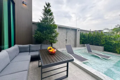 Chalet de 6 dormitorios en Pattaya, Tailandia № 155713 - foto 4