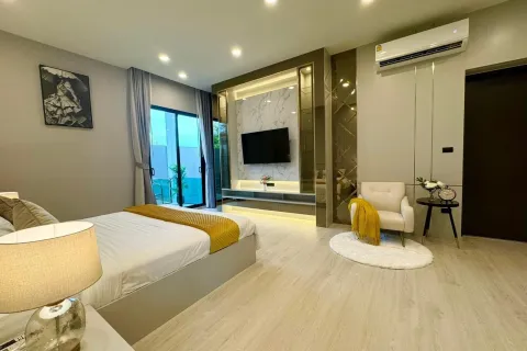 Chalet de 6 dormitorios en Pattaya, Tailandia № 155713 - foto 23