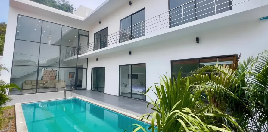 Chalet de 6 dormitorios en Pattaya, Tailandia № 155714