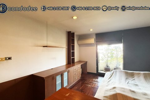 Condominio de 2 dormitorios en Sathon, Bangkok, Tailandia № 201336 - foto 12