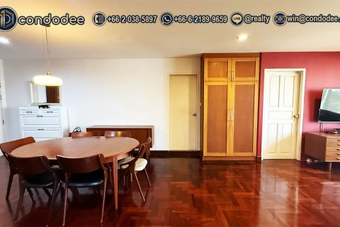 Condominio de 2 dormitorios en Sathon, Bangkok, Tailandia № 201336 - foto 2