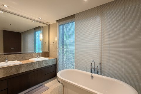 Condo in Watthana, Bangkok, Thailand, 4 bedrooms  № 201332 - photo 9