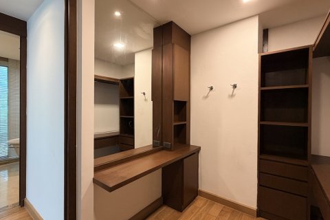 Condo in Watthana, Bangkok, Thailand, 4 bedrooms  № 201332 - photo 10