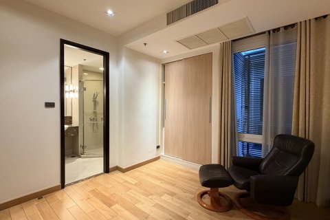 Condo in Watthana, Bangkok, Thailand, 4 bedrooms  № 201332 - photo 4