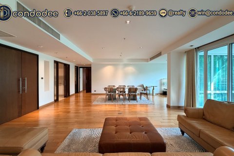 Condo in Watthana, Bangkok, Thailand, 4 bedrooms № 201332