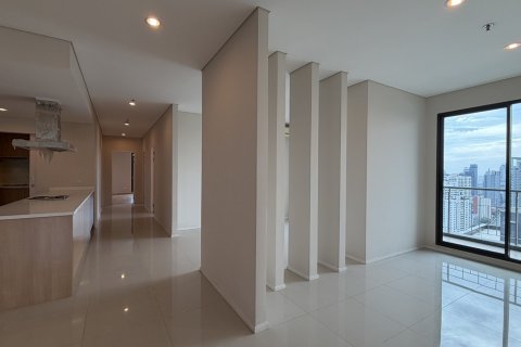 Condo in Watthana, Bangkok, Thailand, 5 bedrooms № 201333 - photo 25
