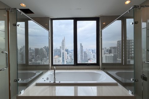 Condo in Watthana, Bangkok, Thailand, 5 bedrooms № 201333 - photo 11
