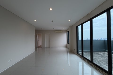 Condo in Watthana, Bangkok, Thailand, 5 bedrooms № 201333 - photo 23
