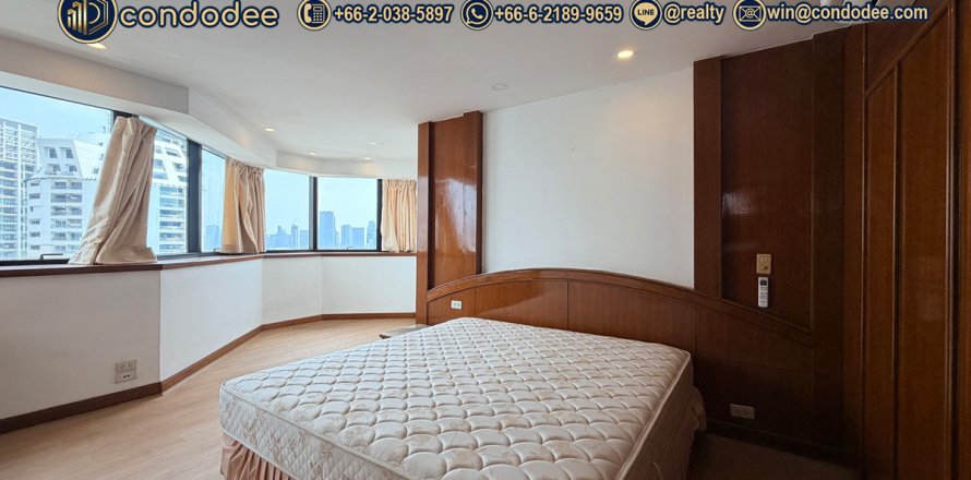 Condo in Watthana, Bangkok, Thailand, 3 bedrooms № 201334