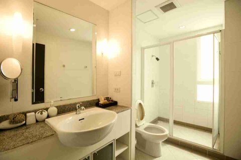 Condominio de 2 dormitorios en Bangkok, Tailandia № 183524 - foto 8