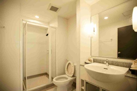 Condominio de 2 dormitorios en Bangkok, Tailandia № 183524 - foto 11