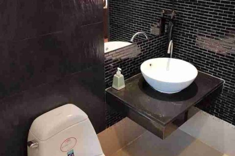 Condominio de 1 dormitorio en Phaya Thai, Bangkok, Tailandia № 183526 - foto 6