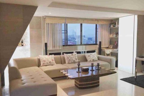 Condominio de 2 dormitorios en Bangkok, Tailandia № 183529 - foto 4