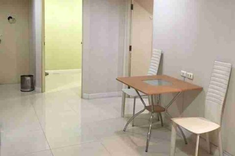 Condominio de 2 dormitorios en Phaya Thai, Bangkok, Tailandia № 183528 - foto 8