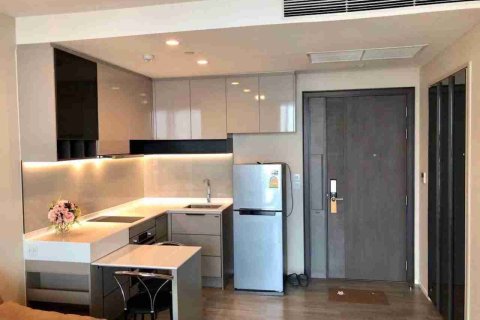 Condominio de 1 dormitorio en Thonburi, Bangkok, Tailandia № 183525 - foto 9