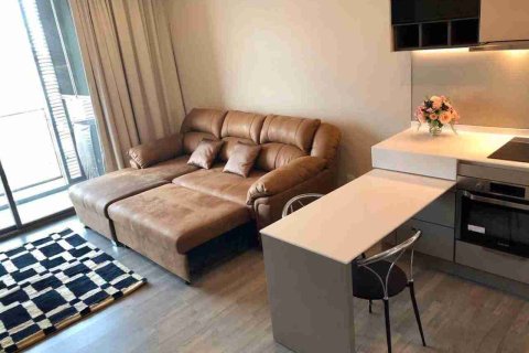 Condominio de 1 dormitorio en Thonburi, Bangkok, Tailandia № 183525 - foto 6