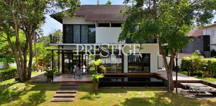 Haus in Pattaya, Thailand 5 Schlafzimmer № 198070
