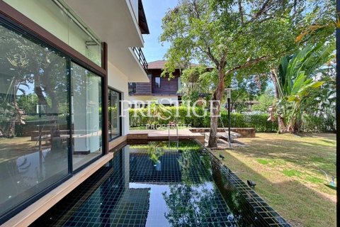 Haus in Pattaya, Thailand 5 Schlafzimmer № 198070 - Foto 26