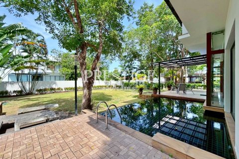 Haus in Pattaya, Thailand 5 Schlafzimmer № 198070 - Foto 27