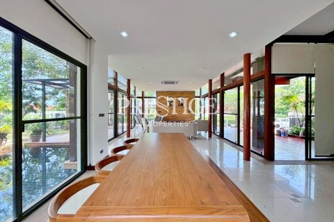 Haus in Pattaya, Thailand 5 Schlafzimmer № 198070 - Foto 6