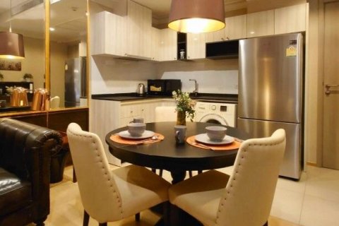 Estudio en el condominio en Watthana, Bangkok, Tailandia № 137907 - foto 2