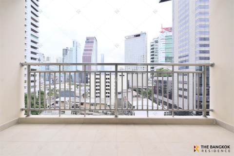 Apartment in Bangkok, Thailand 3 bedrooms № 191043 - photo 4