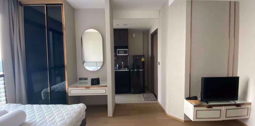 Studio in the Condo in Bang Rak, Bangkok, Thailand № 75566