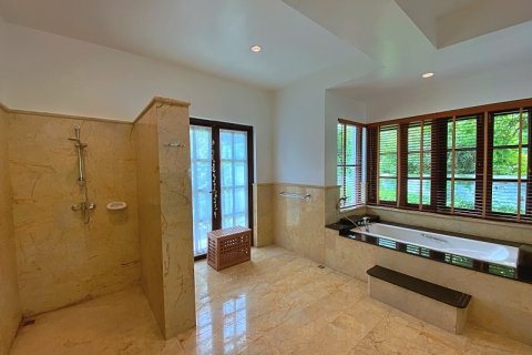 Chalet de 5 dormitorios en Hua Hin, Tailandia № 168426 - foto 24
