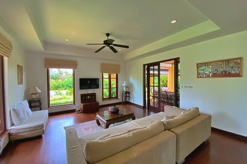 Chalet de 5 dormitorios en Hua Hin, Tailandia № 168426 - foto 12