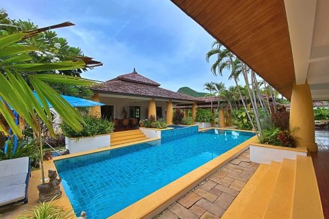 Villa in Hua Hin, Thailand 5 Schlafzimmer № 168426