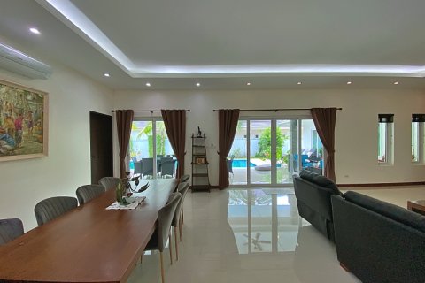 Villa in Hua Hin, Thailand 3 Schlafzimmer № 168422 - Foto 15