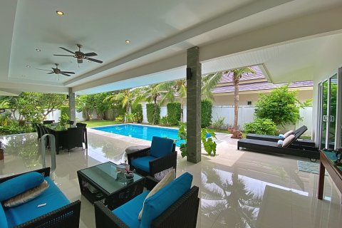 Villa in Hua Hin, Thailand 3 Schlafzimmer № 168422 - Foto 7