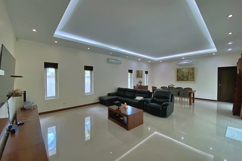 Villa in Hua Hin, Thailand 3 Schlafzimmer № 168422 - Foto 16
