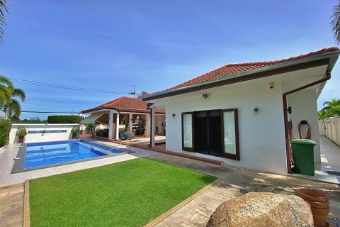 Chalet de 4 dormitorios en Hua Hin, Tailandia № 168424 - foto 4