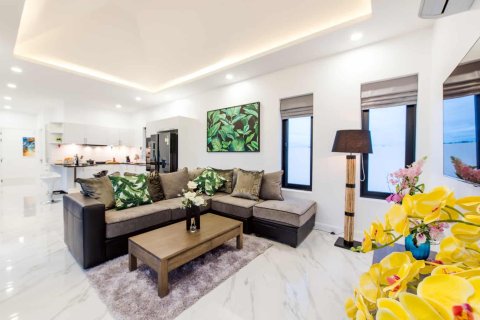 Chalet de 3 dormitorios en Hua Hin, Tailandia № 166565 - foto 7