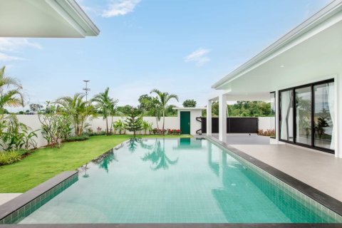 Chalet de 3 dormitorios en Hua Hin, Tailandia № 166565 - foto 16