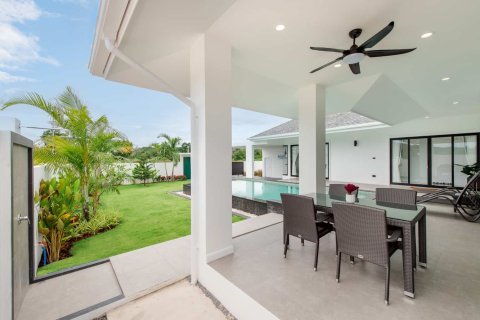Chalet de 3 dormitorios en Hua Hin, Tailandia № 166565 - foto 20