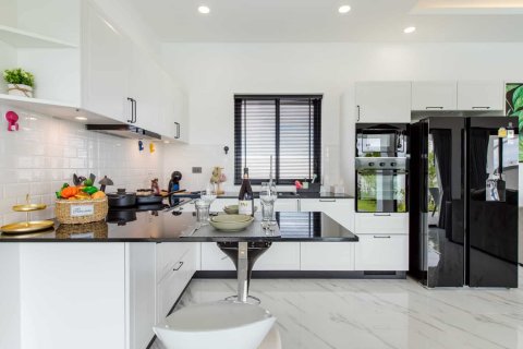 Chalet de 3 dormitorios en Hua Hin, Tailandia № 166564 - foto 10