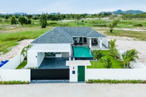 Chalet de 3 dormitorios en Hua Hin, Tailandia № 166564 - foto 3
