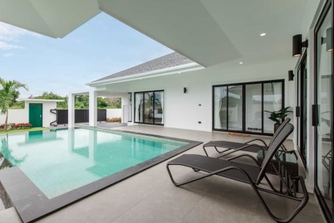 Chalet de 3 dormitorios en Hua Hin, Tailandia № 166564 - foto 16