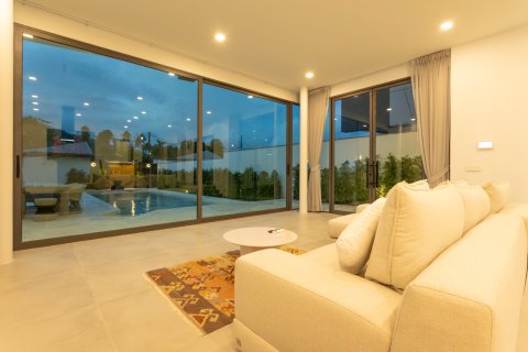 Chalet de 3 dormitorios en Rawai, Tailandia № 71530 - foto 14