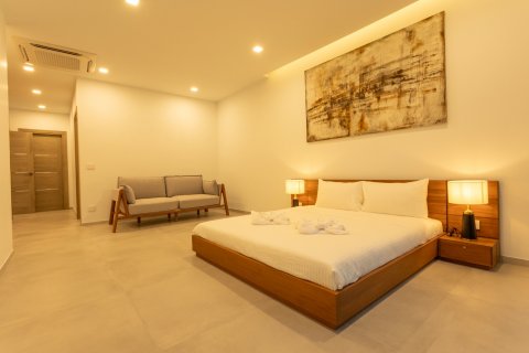 Chalet de 3 dormitorios en Rawai, Tailandia № 71530 - foto 3
