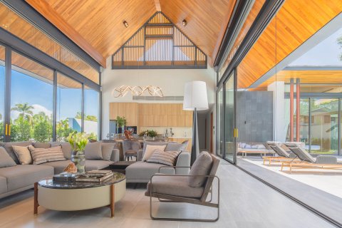 Chalet de 4 dormitorios en Bang Tao, Tailandia № 74324 - foto 2