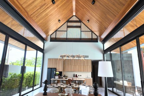 Chalet de 4 dormitorios en Bang Tao, Tailandia № 74324 - foto 15