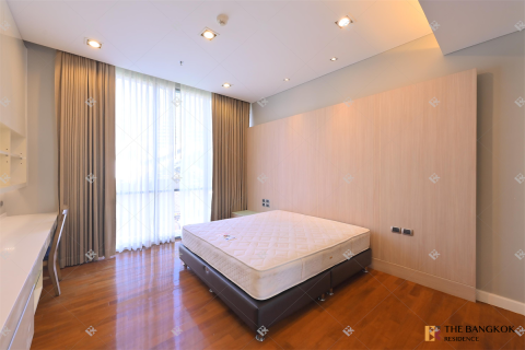 Eigentumswohnung in Bangkok, Thailand, 4 Schlafzimmer  № 190123 - Foto 2