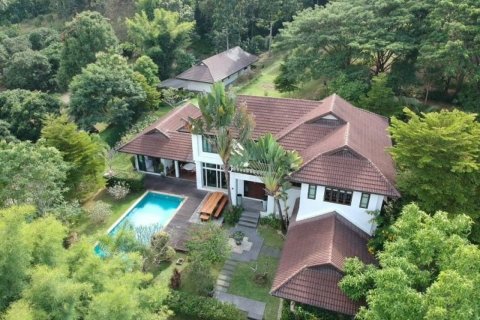 Chalet de 4 dormitorios en Chiang Mai, Tailandia № 149634